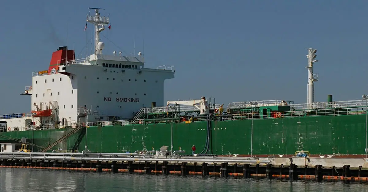 Oil-Tanker